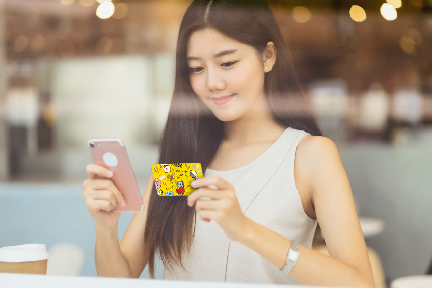 圖說：搶攻iPhone15換機潮！兆豐銀行推出四大刷卡購機方案，分期最高可賺2500元回饋。